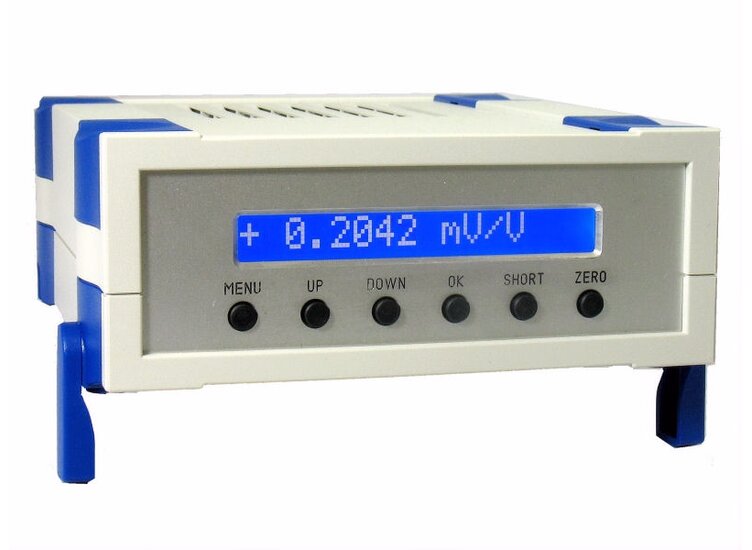 Measuring amplifier in desktop-housing for sensors with straingages. Serial port RS232, USB port, Ethernet,CANOpen; analogue output -5 V...+5 V, limiting frequency 260Hz, input sensitivity 3.5 mV/V.
