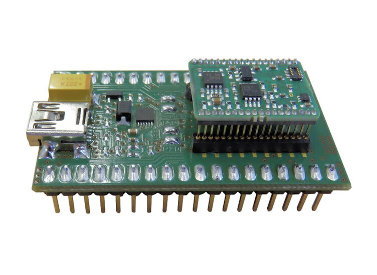 Das Development Board dient zur Aufnahme eines GSV-6CPU Moduls; Die Spannungsversorung und die Kommunikation erfolgt über den USB Port oder CAN bus;